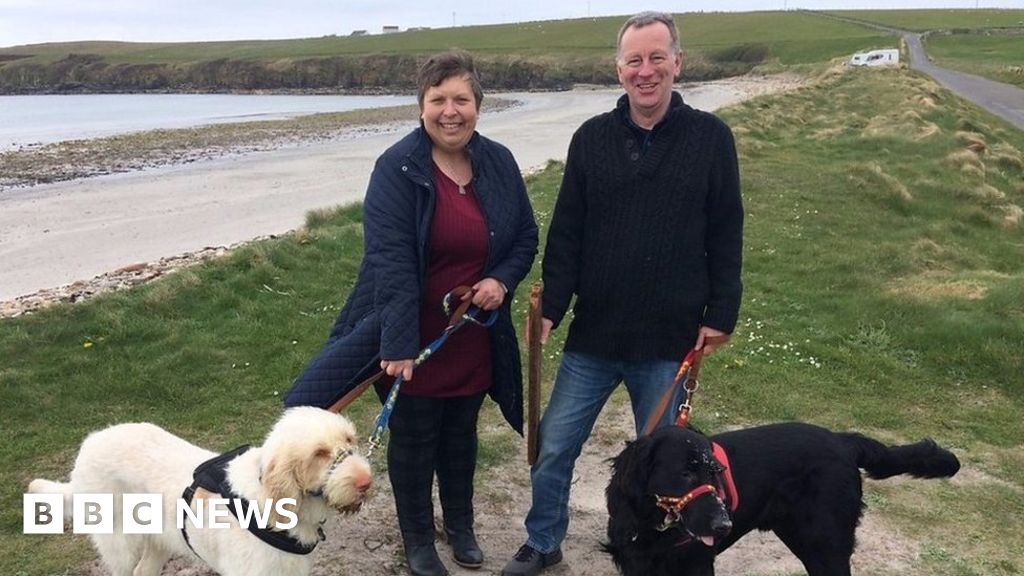 Wife Finds Husband S Lost Wedding Ring On Orkney Beach Bbc News