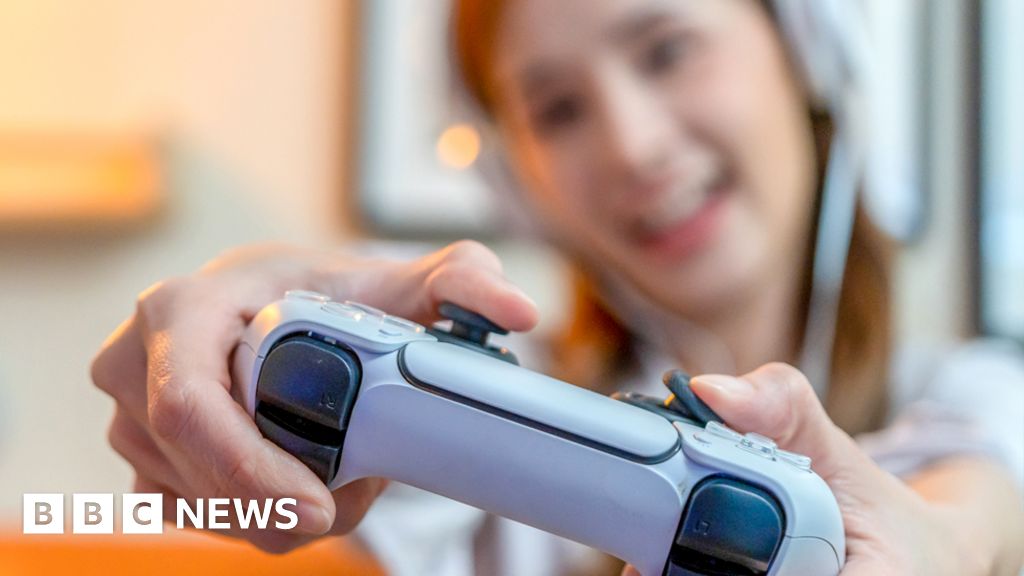 Sony debuts first PS5 controller for disabled gamers - BBC News