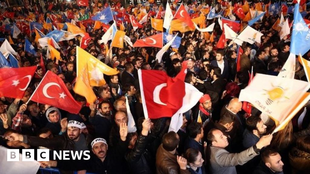 Turkey election Ruling AKP regains majority BBC News