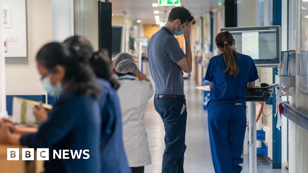 Hospital staff "depressed and demoralised" says nurse union