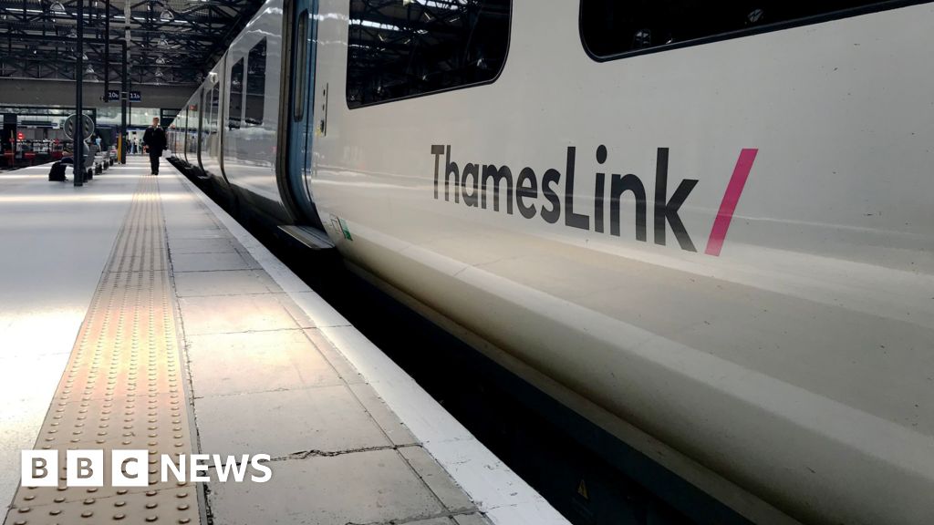 Stevenage to London train disruption due to broken rail