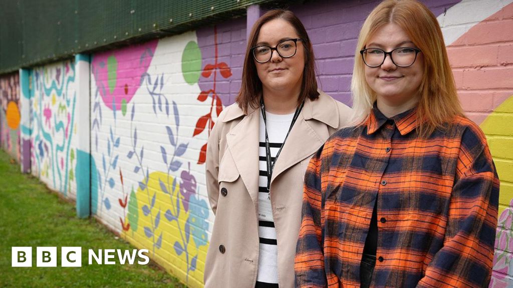 Student mural brightens up mental health hospital