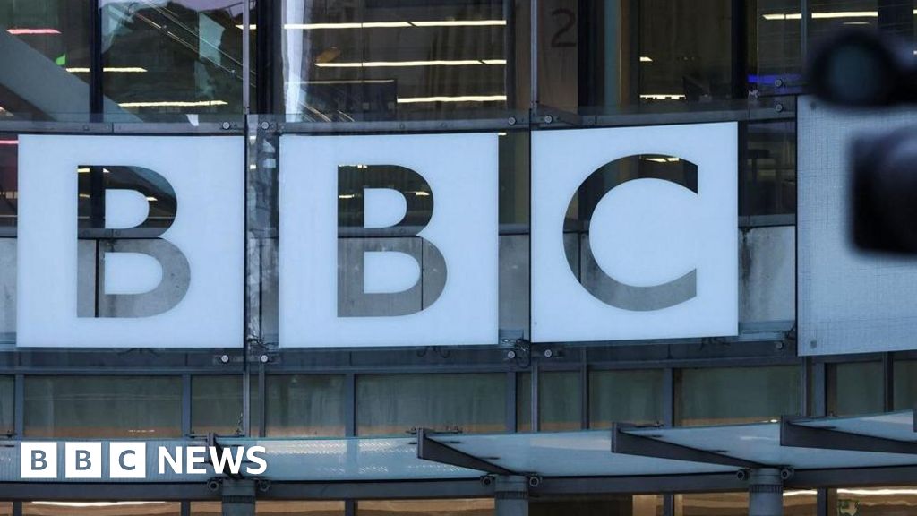 BBC to cut almost one in 10 staff to make £500m savings
