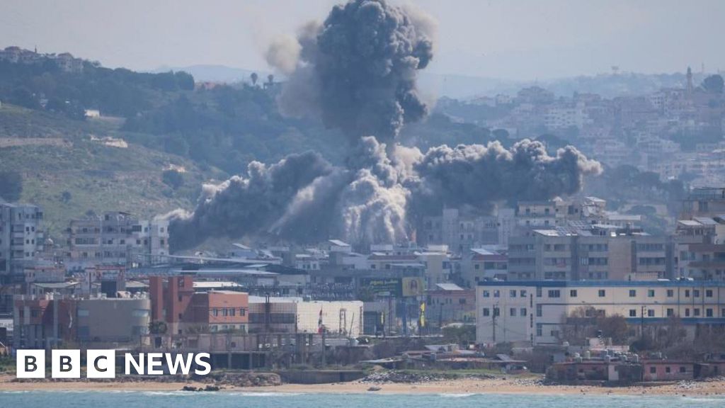 Israel strikes southern Lebanon after US-Iran ceasefire