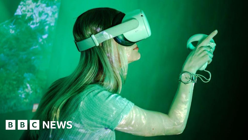 bbc.co.uk - Helen Burchell - Anglia Ruskin gets &pound;2.5m to improve Cambridge gaming courses - BBC News