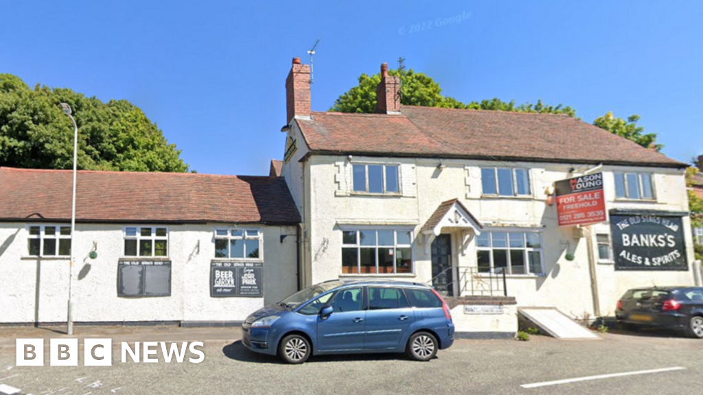 Historic UK Pubs Reopen Across Midlands, Leicestershire, Lothians