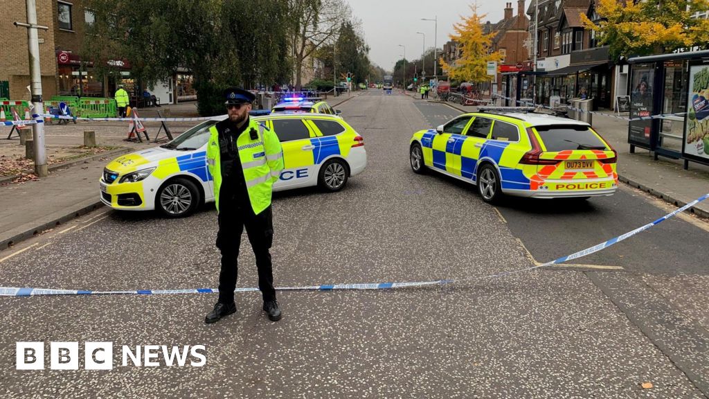 Oxford Summertown: Arrests after teenage cyclist seriously injured in crash