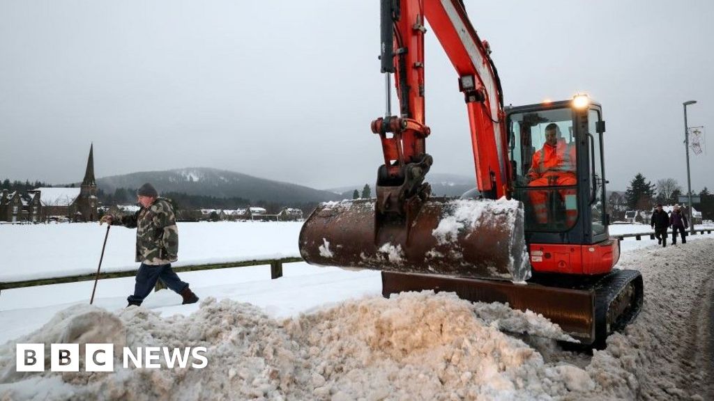 Image for Ice and snow warning for most of Scotland as hundreds of schools remain closed