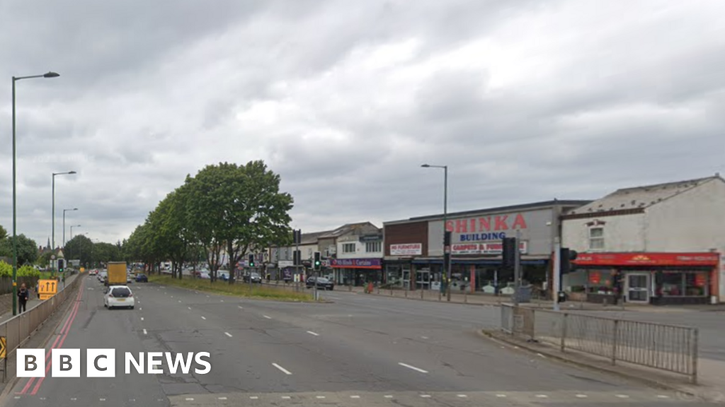 Cyclist Dies in Van Collision Near Leeds