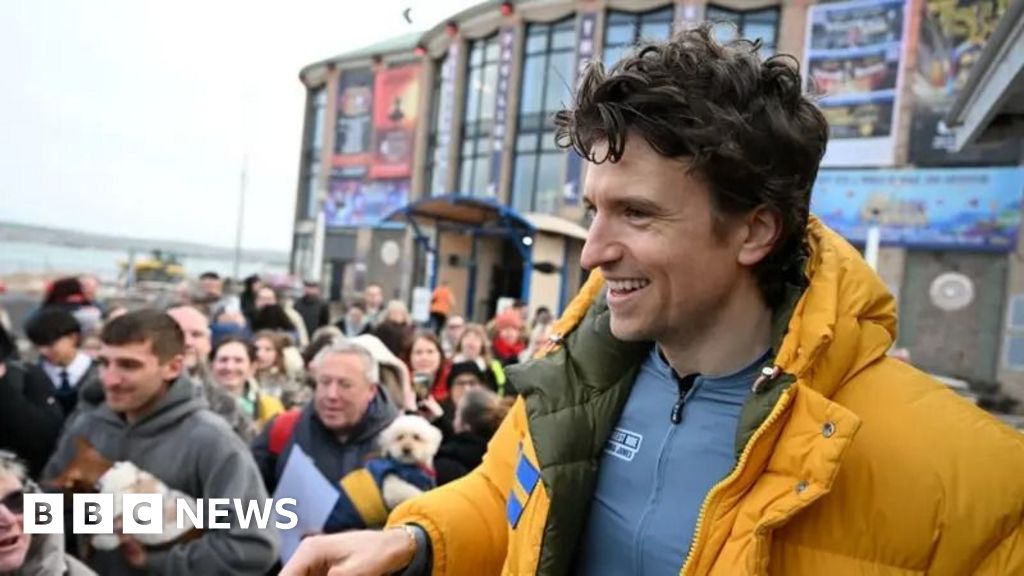 Greg James Embarks on Epic 630-Mile Comic Relief Trek Across Southern England