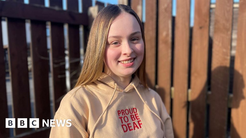 Deaf pupil wins legal fight for BSL interpreter