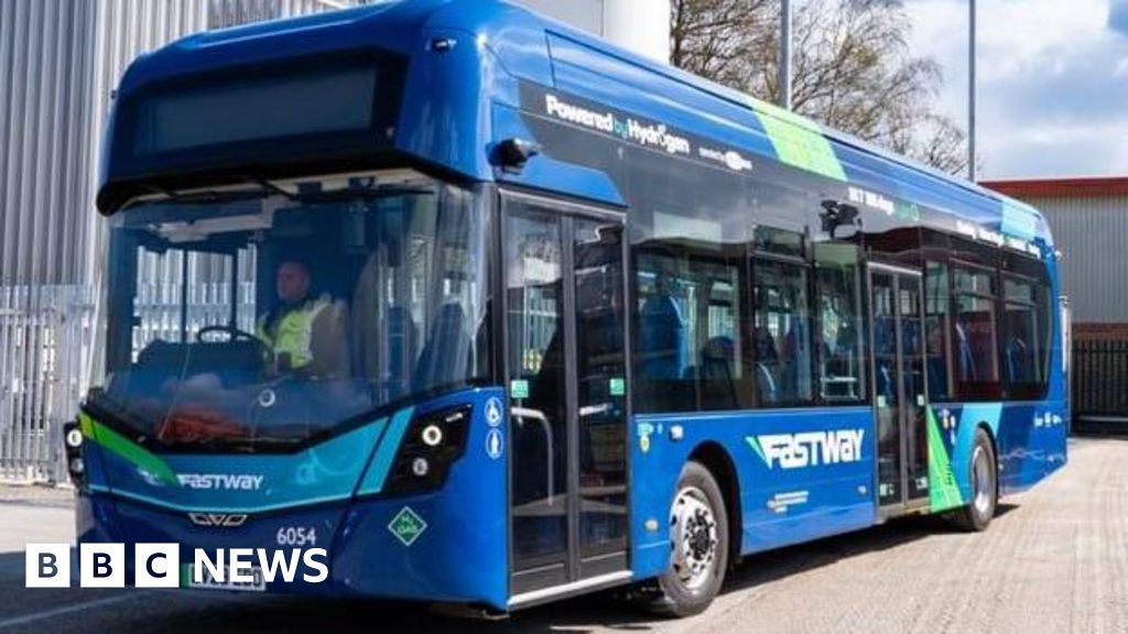 Surrey County Council Introduces 34 New Hydrogen Buses for Zero Emission Transport