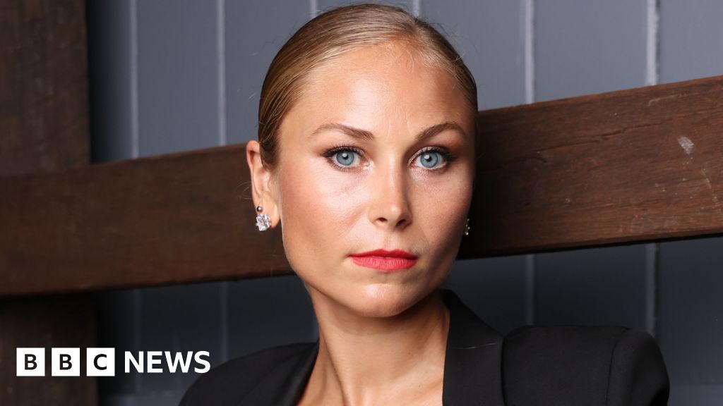 Grace Tame: Australia PM apologies for calling sexual abuse survivor 'difficult' thumbnail