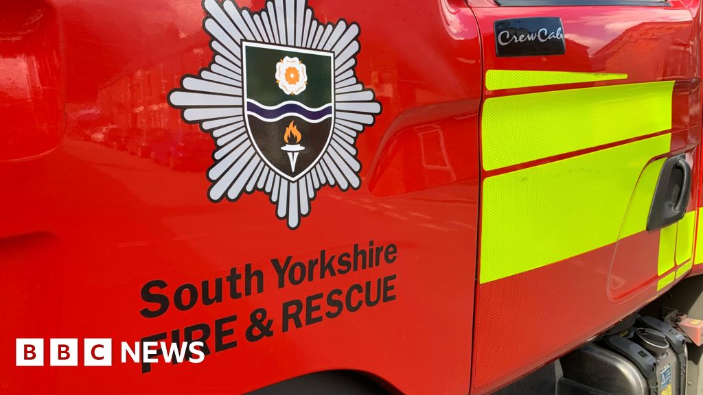 bbc.co.uk - Victoria Scheer - Seven people taken to hospital following Sheffield house fire - BBC News