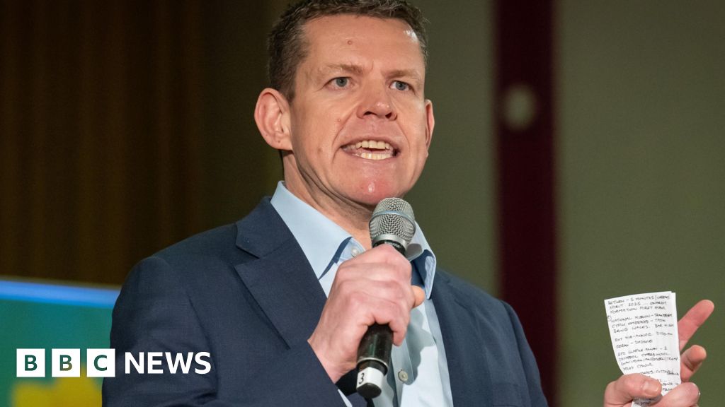 Spirit of Caerphilly by-election could propel Plaid into government, says leader