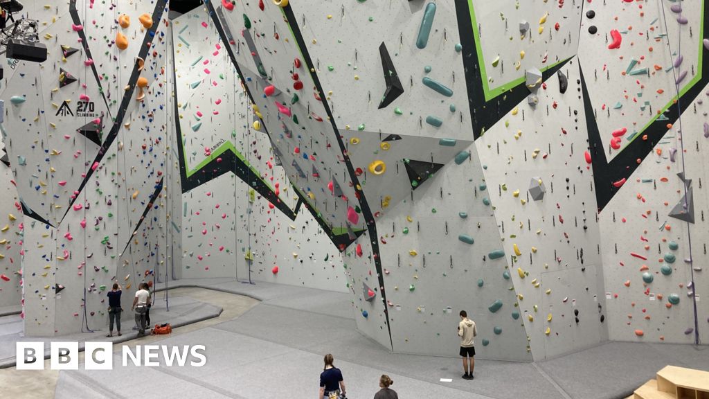 Gloucester 270 climbing centre hosts Christmas Day charity event