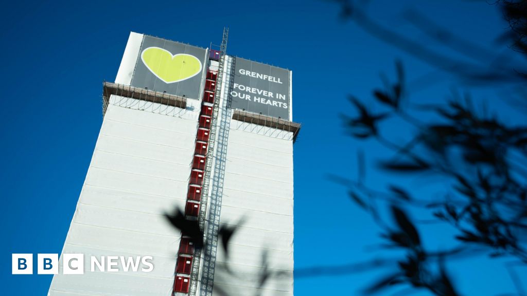 Community divided over fate of Grenfell Tower