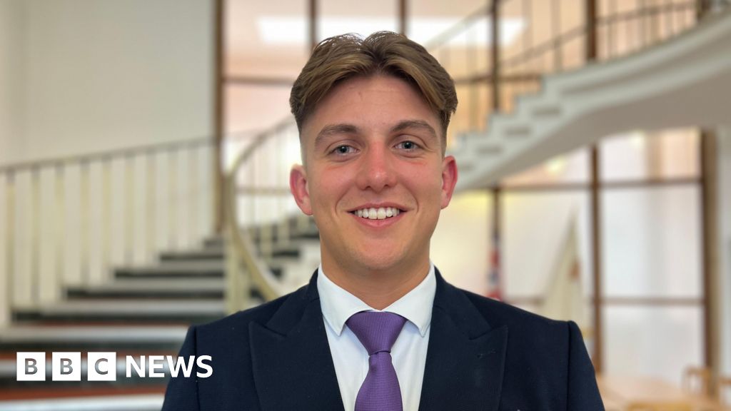 Devolution debate sees Warwickshire 'super council' plan agreed