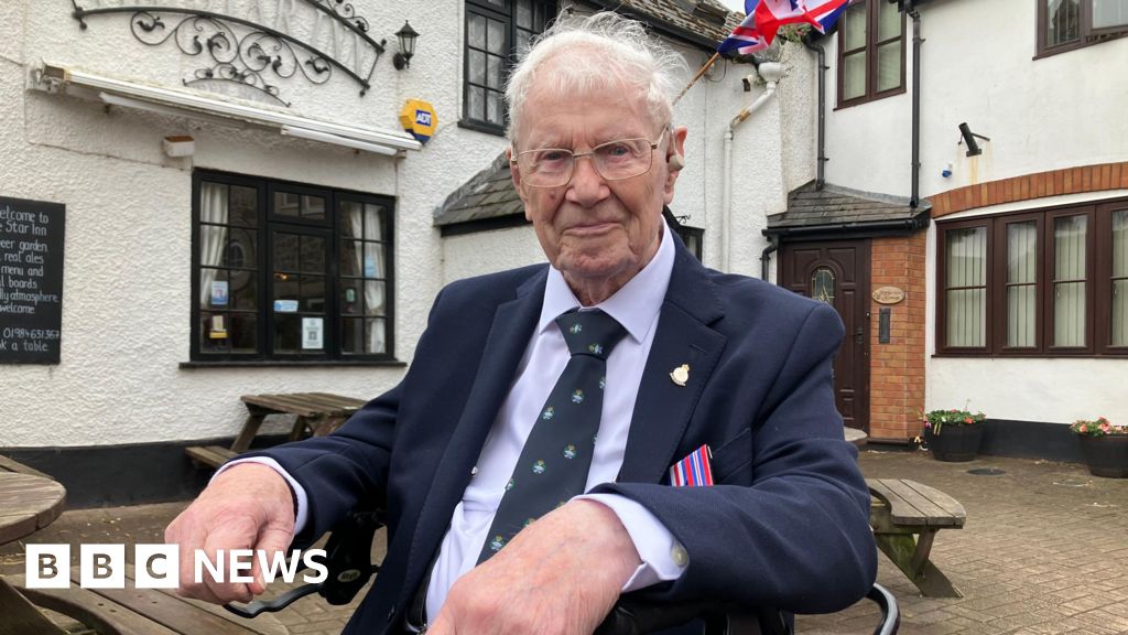 WW2 veteran receives medals 80 years late