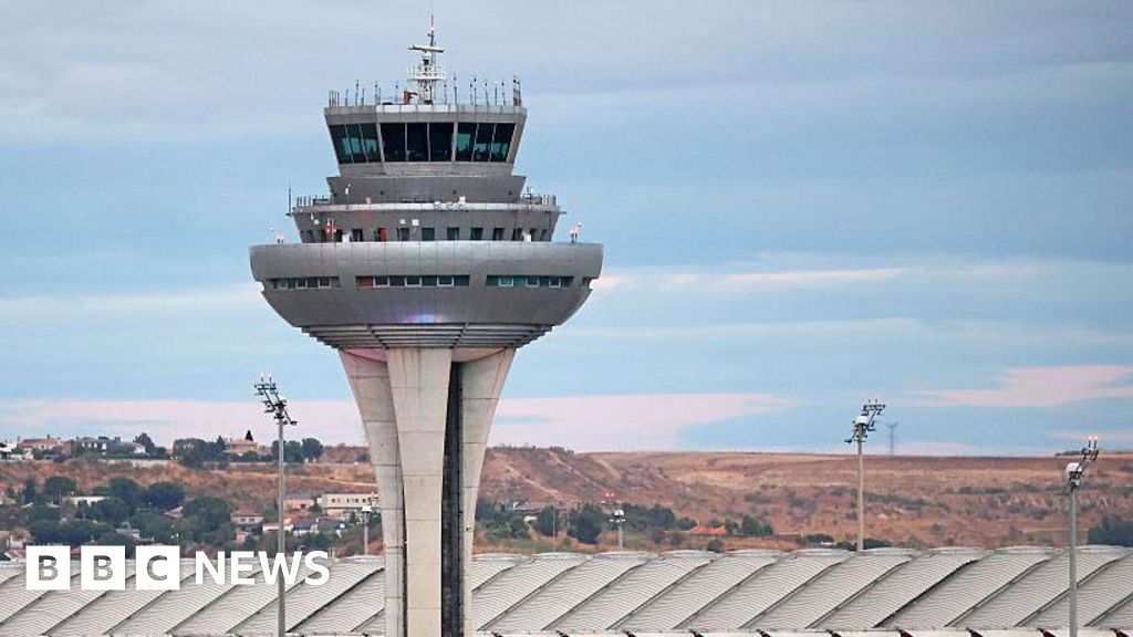 Spain closes airspace to US aircraft involved in Iran war