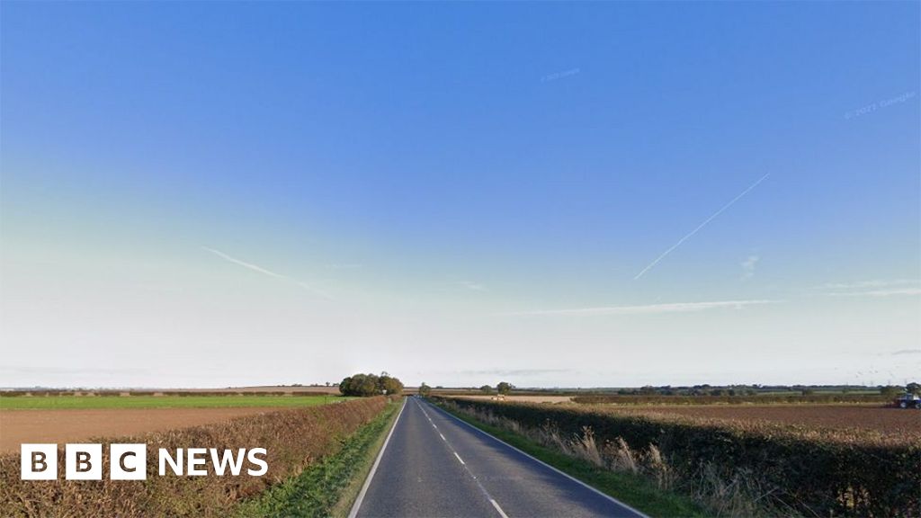 Two-Car Crash in North Lincolnshire Kills One