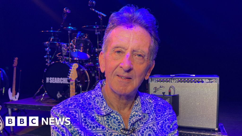 The Searchers' Glastonbury appearance prompts Crowle football club thanks