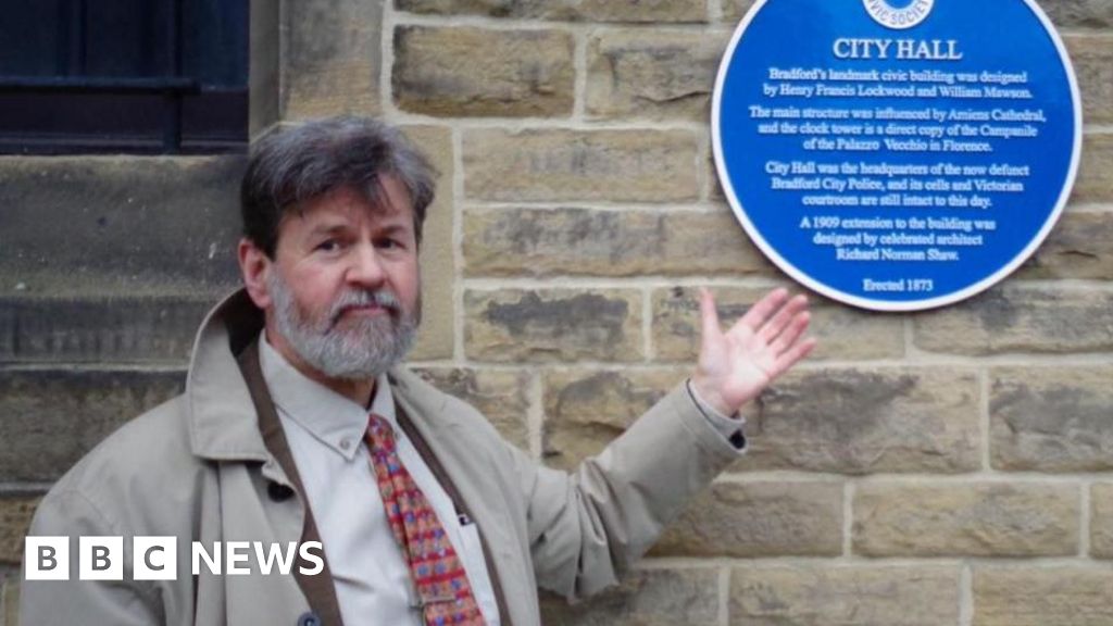 Bradford: Historian says city hall blue plaque is inaccurate