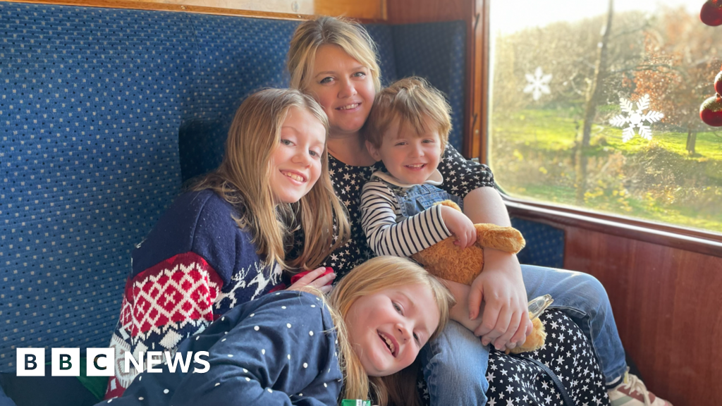 Surgical Menopause Like A 'hormonal Cliff Edge'