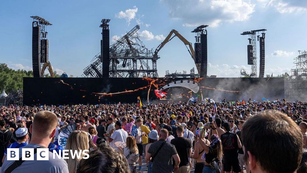 Two Israelis questioned after attending Belgium's Tomorrowland festival thumbnail