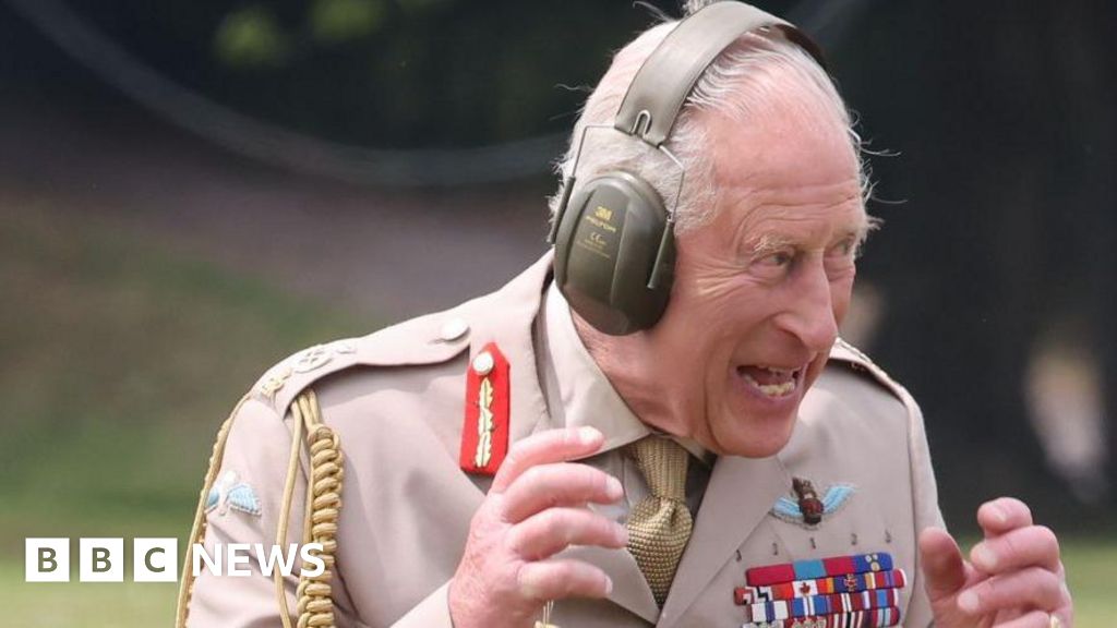 King Charles praised for 'faultless' firing technique at Larkhill - BBC