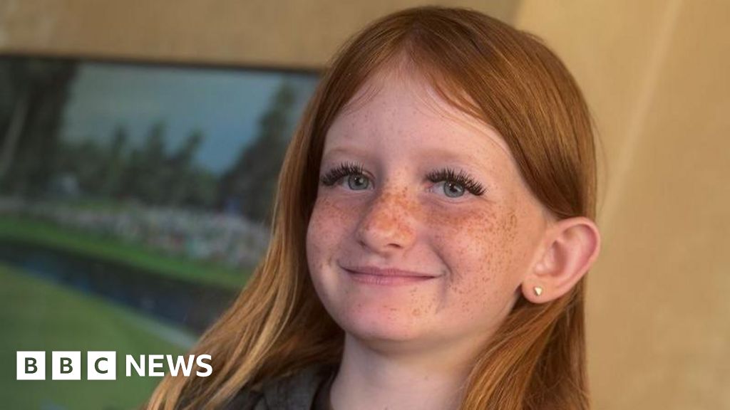 10-Year-Old Scottish Girl Nominated for Award for Caring for Chronically Ill Mother