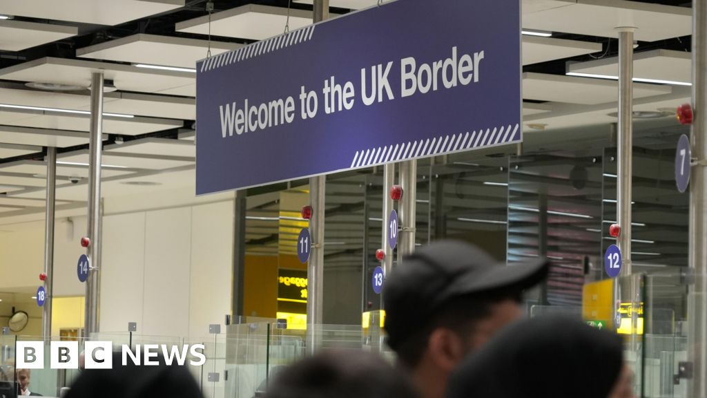 Home Office urged to record migrant exits from UK