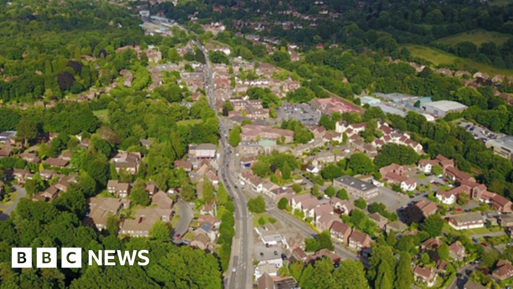 Guildford and Waverley partnership saves £600k, council says