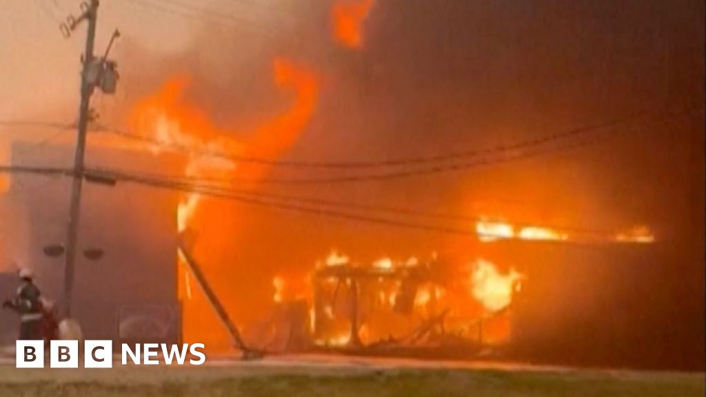 Building housing indigenous art burns down in Canada's wildfires