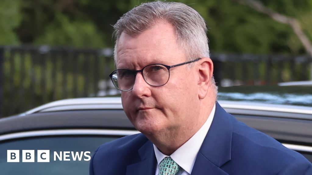 Donaldson denies meeting sex abuse accuser to 'nip in the bud' allegations