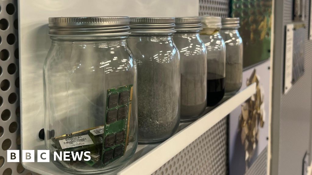 bbc.co.uk - David Macmillan - Teesside 'urban mining' recycling gadgets for precious metals