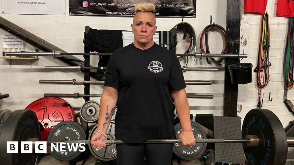 Champion powerlifter faced five-year NHS wait