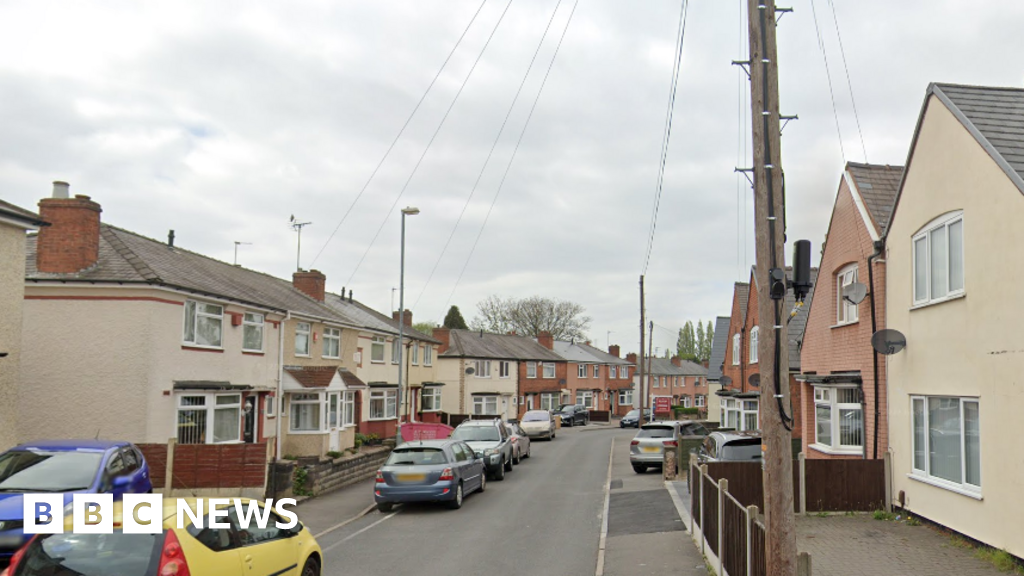 Man seriously injured in Darlaston shooting
