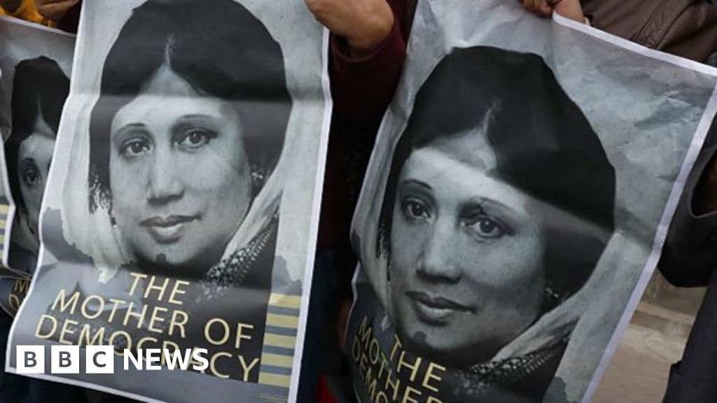 حشود غفيرة تودع أول رئيسة وزراء في بنغلاديش خلال جنازة رسمية