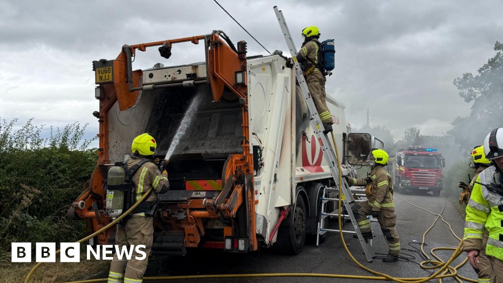 Nottinghamshire Bin Lorry Damaged by Battery Fire Warns Fire Service