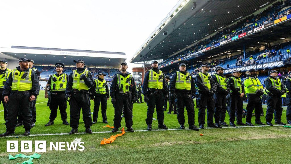 Police chief criticises Celtic and Rangers after Old Firm disorder