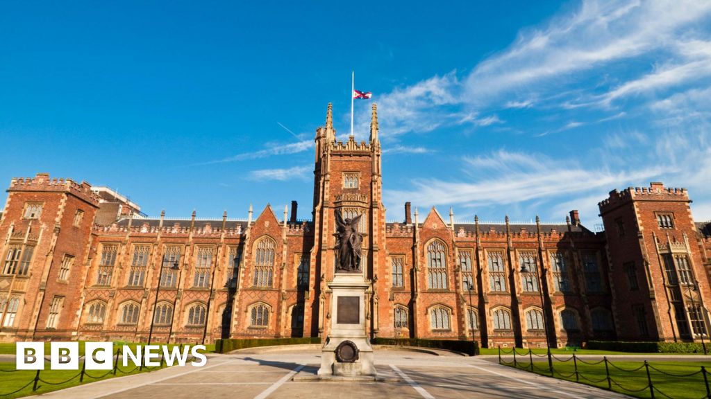 Three Qub Students To Contest Charges Over Hillary Clinton Protests