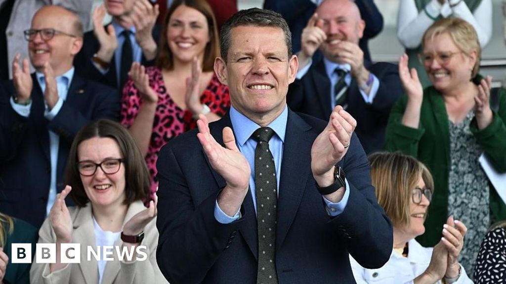 格子 Cymru 的 Rhôn ap Iorworth 准备与 Keir Starmer“战斗” 格子 Cymru 的 Rhôn ap Iorworth 准备与 Keir Starmer“战斗”