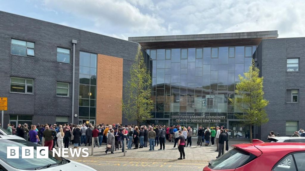 Teen arrested after school placed in lockdown