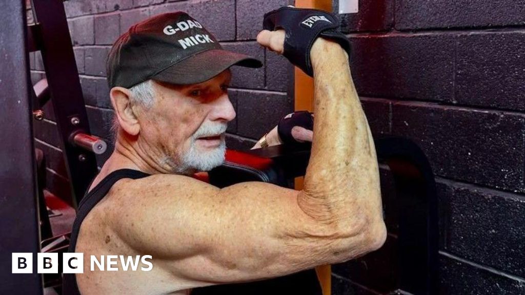 bbc.co.uk - Sharon Hartley - Arnold Schwarzenegger tells weightlifting grandad, 88, 'keep pumping