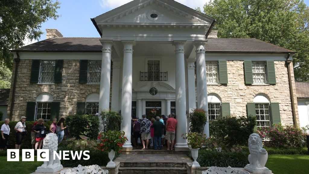 Woman charged with plotting to steal Graceland from Presley family