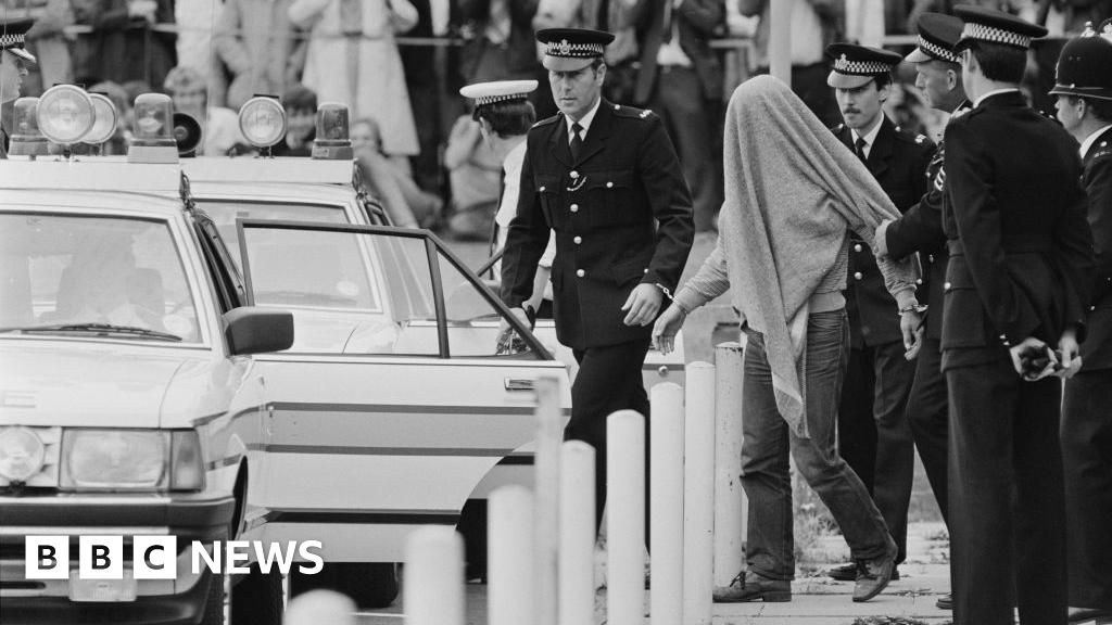 'The Fox' died from a heart attack, coroner finds