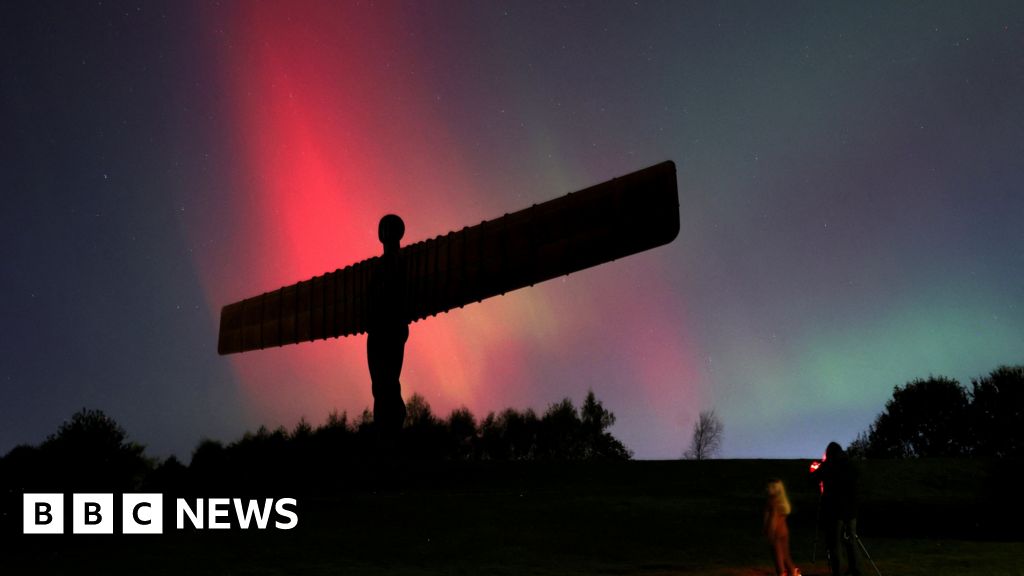 Northern Lights and 'Steve' Dazzle Across UK