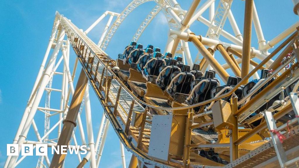 Thorpe Park: UK’s tallest rollercoaster shuts after two days