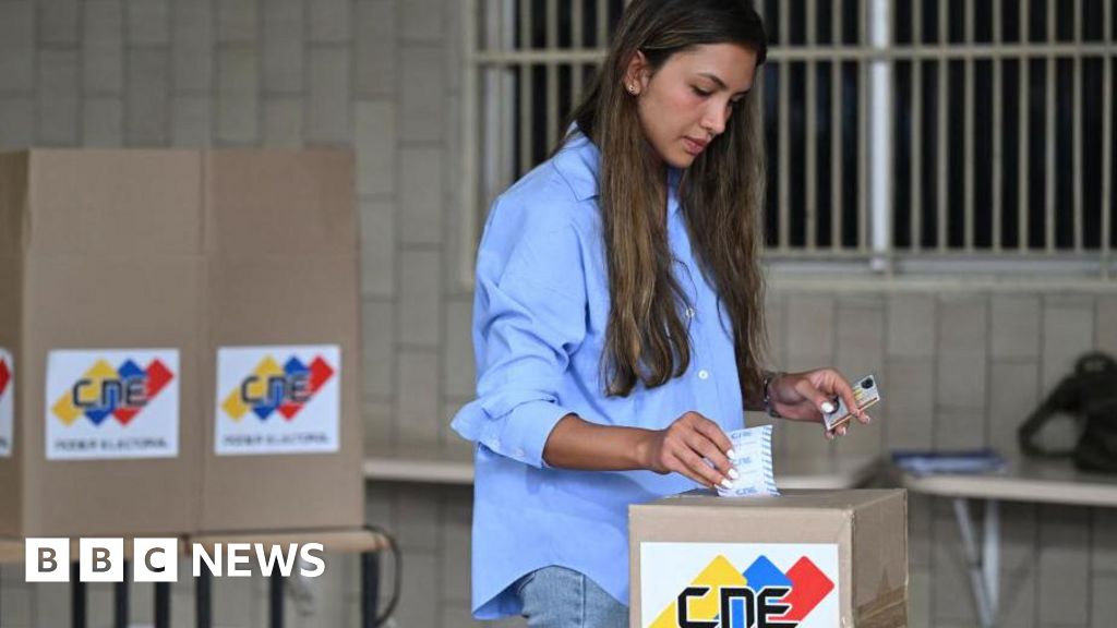 Venezuelans in tense wait for election results